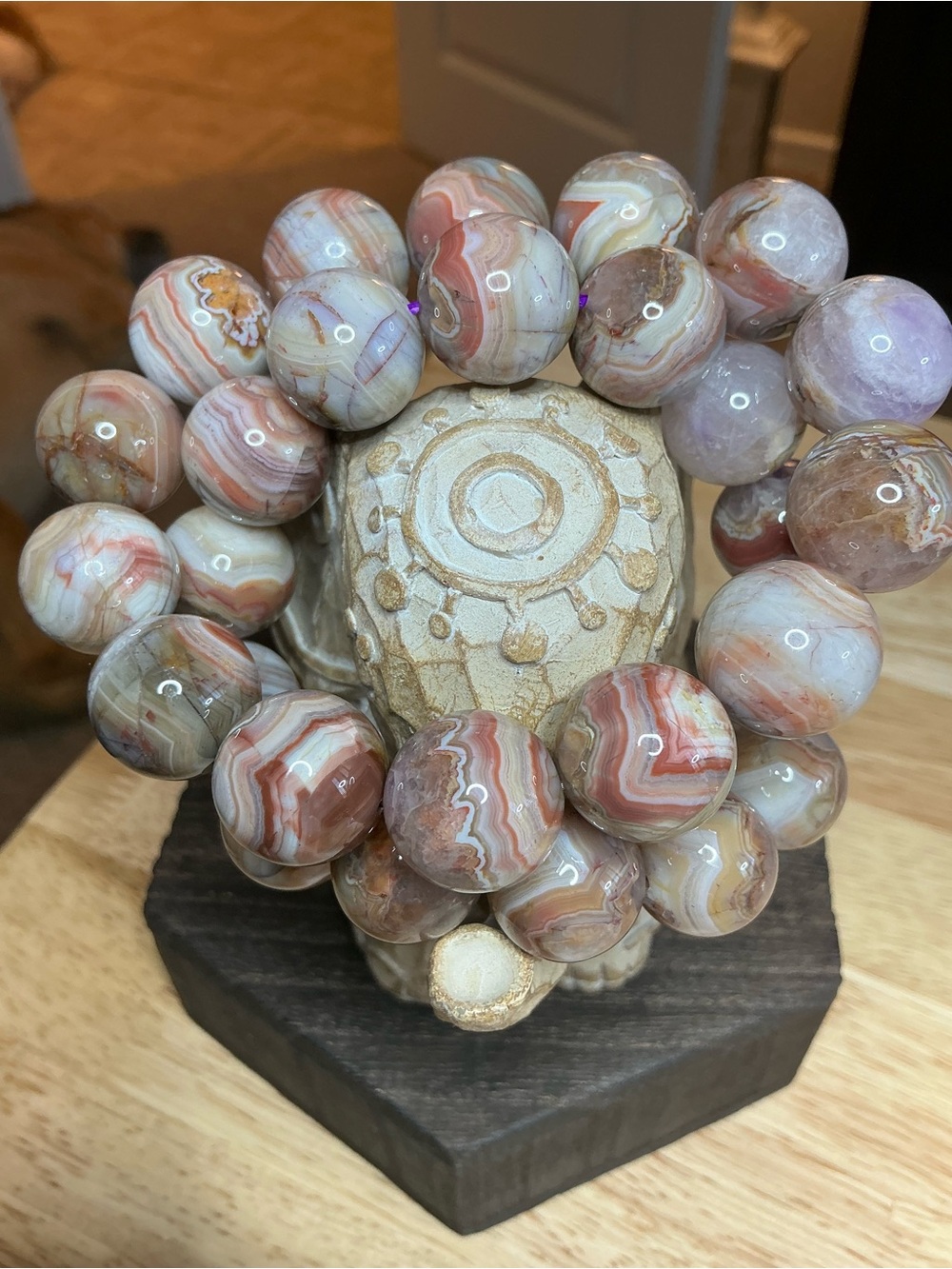 Sedona Silk ✨Aurora Agate with Amethyst 16mm - Picture 4 of 5